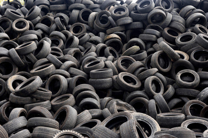 Recycling tyres