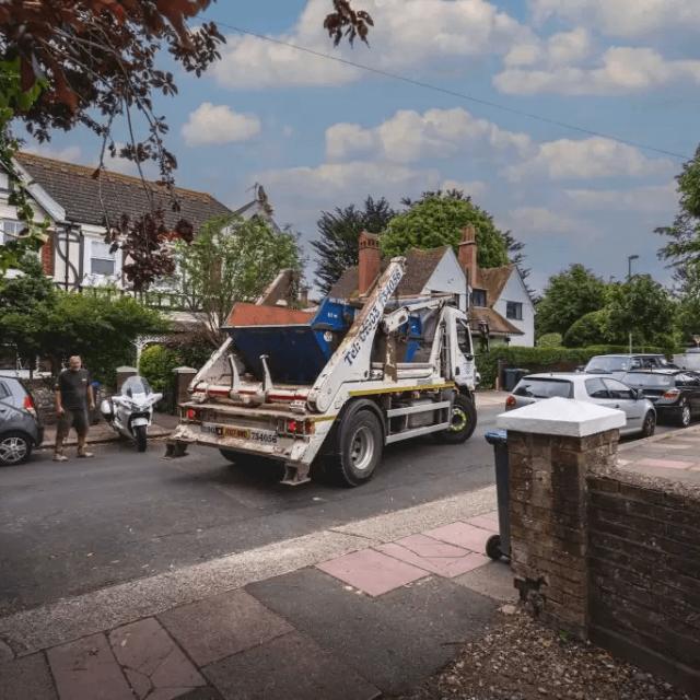 scs-skips-driveway-delivery